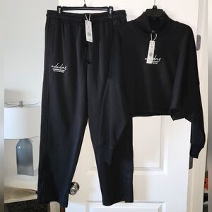 NWT Adidas Womens Signature Graphic Embroidery Fleece Sweatshirt & Sweatpants XL